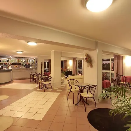 David Равенна