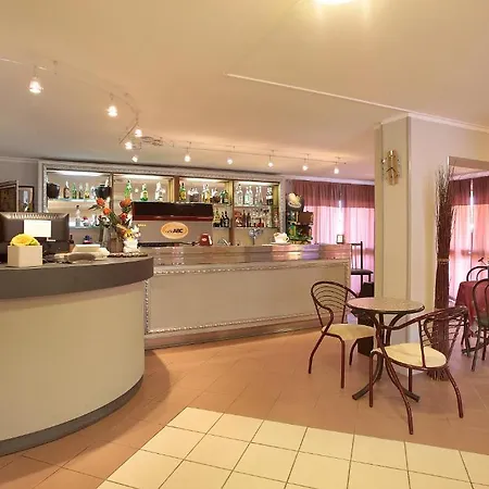 David 3* Равенна